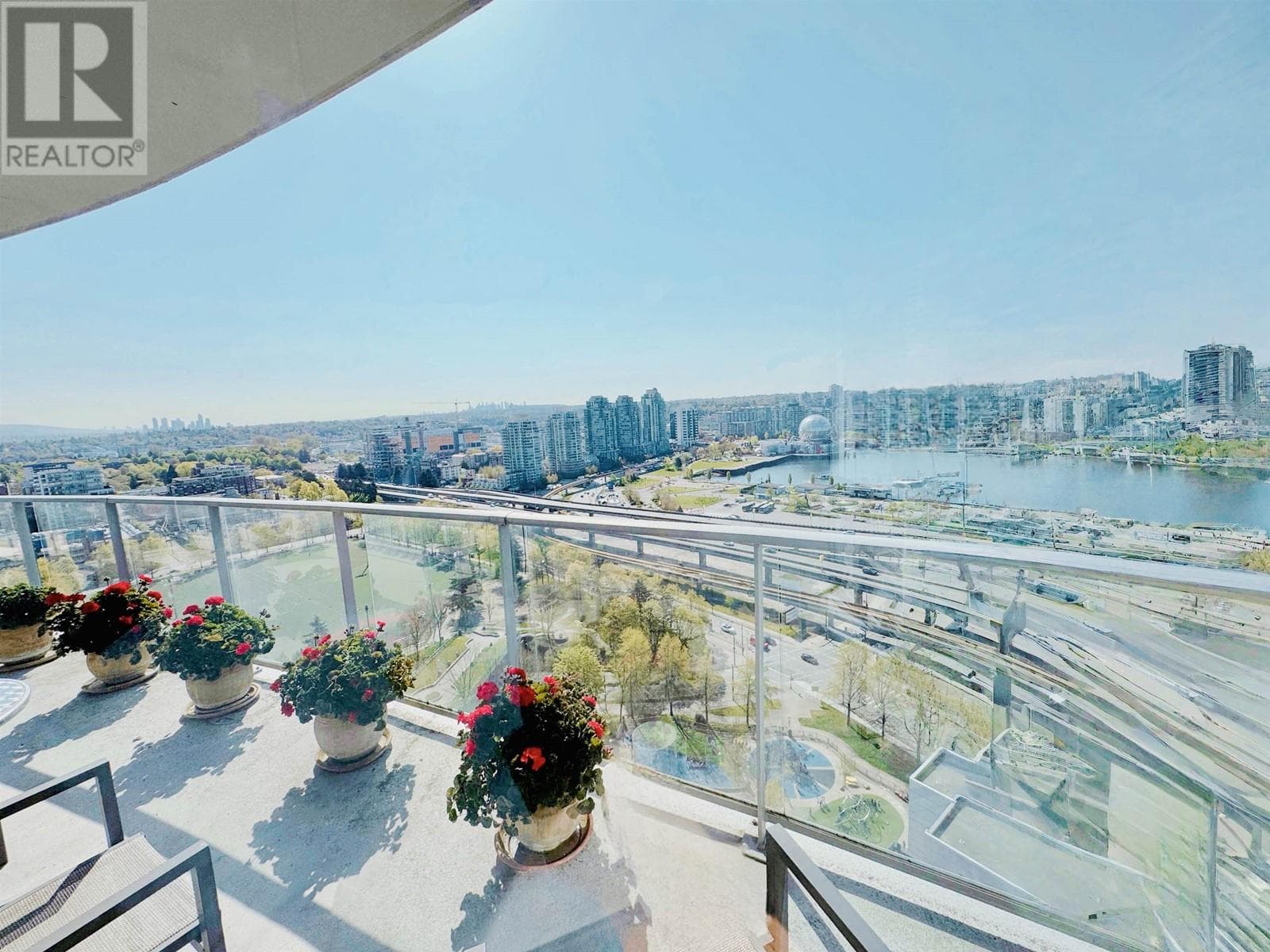 2901 58 Keefer Place, Vancouver: photo 1 of 18