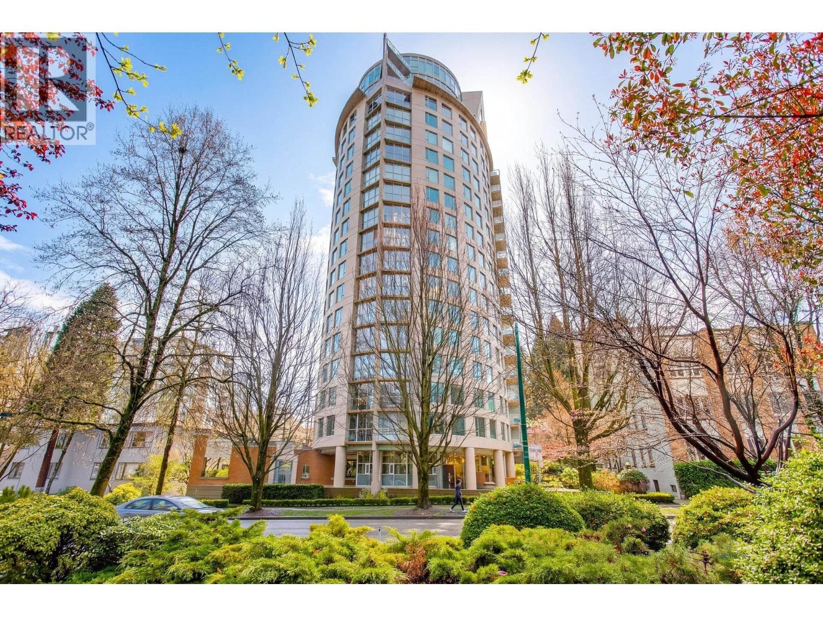 1904 1277 Nelson Street, Vancouver: photo 1 of 40