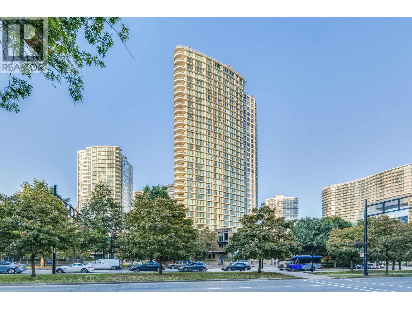 3707 1009 Expo Boulevard, Vancouver: photo 1 of 27