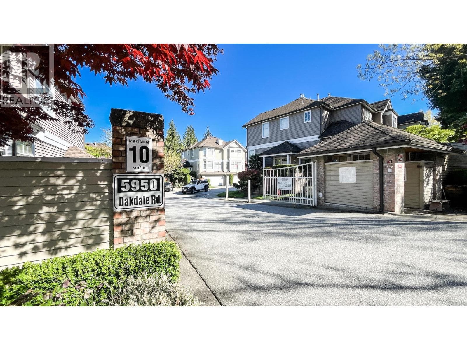 60 5950 Oakdale Road, Burnaby: photo 1 of 33