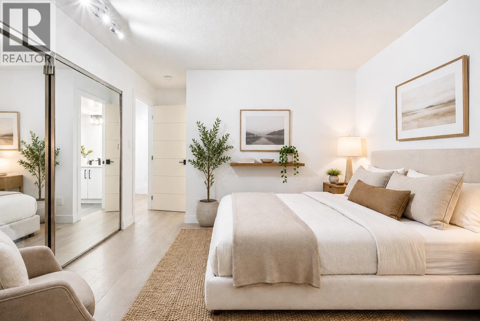 301 789 Jervis Street, Vancouver: photo 1 of 21