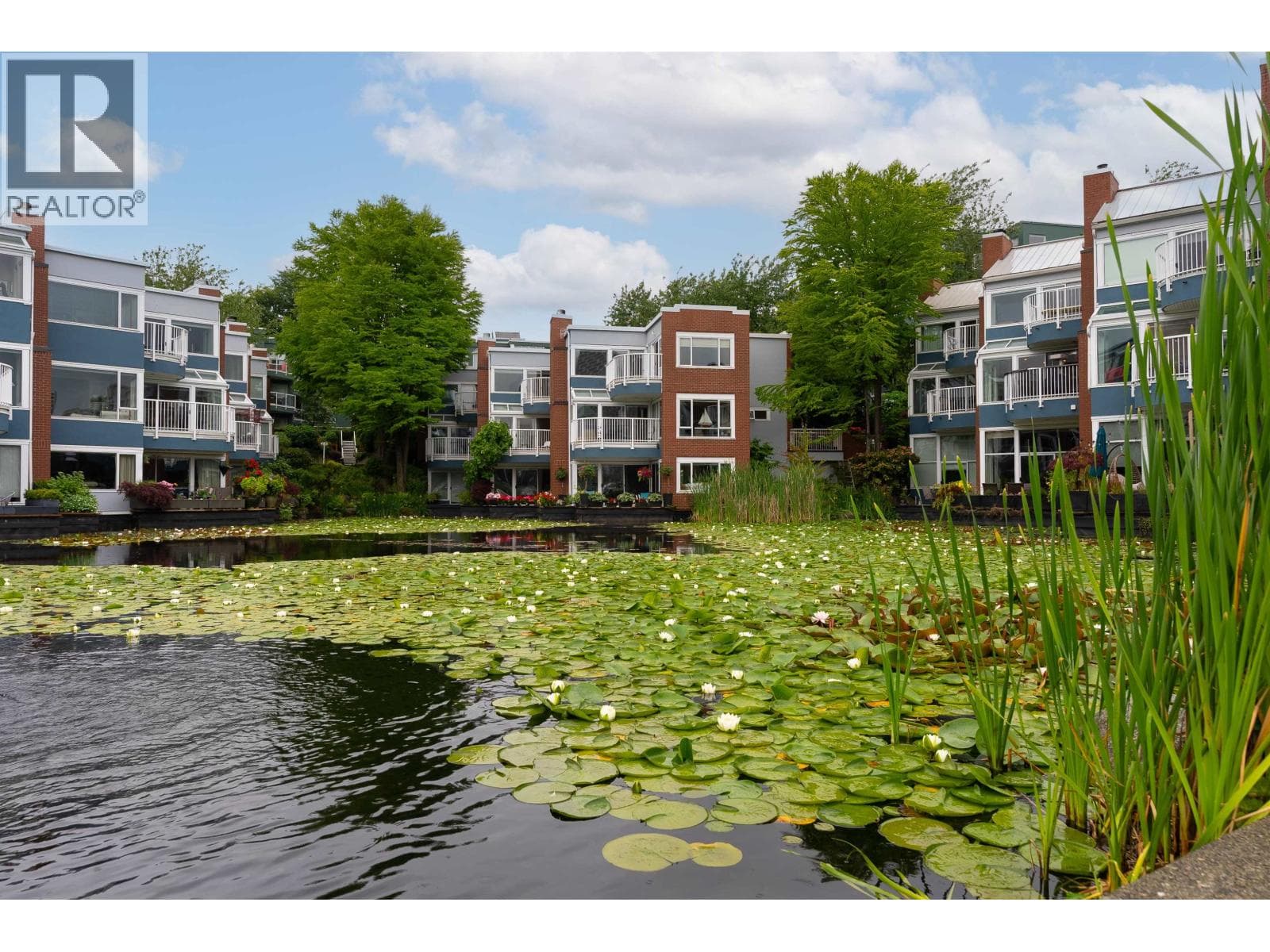 1596 Island Park Walk, Vancouver: photo 1 of 26