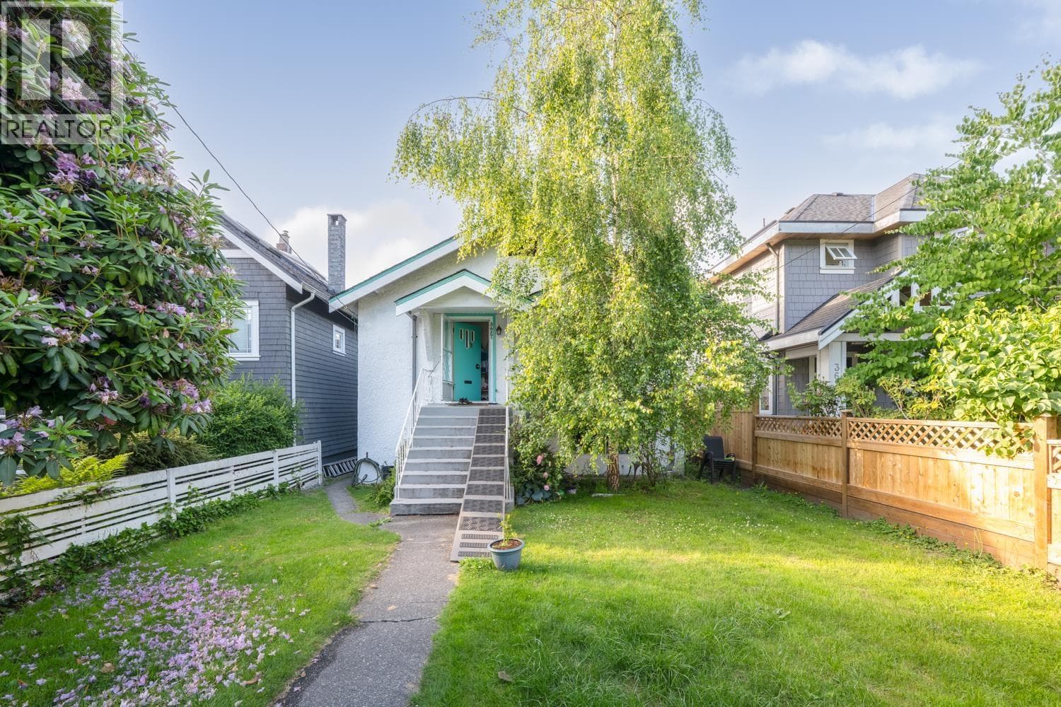 3627 W 7th Avenue, Vancouver: photo 1 of 24