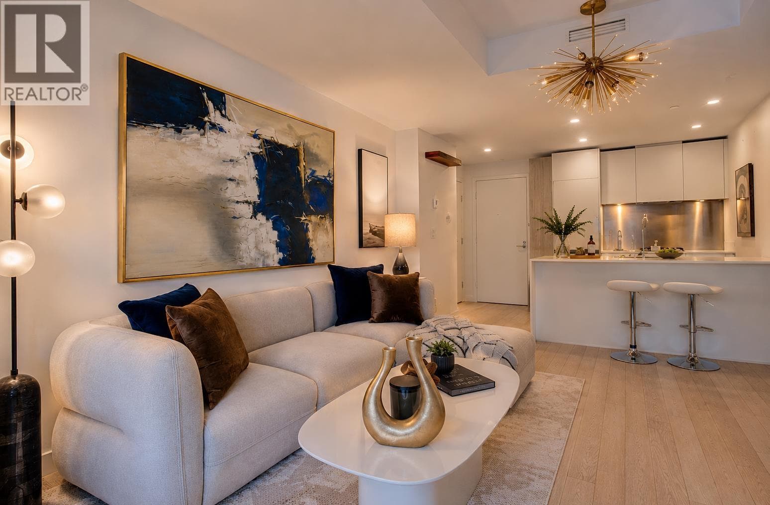 3809 1480 Howe Street, Vancouver: photo 1 of 35