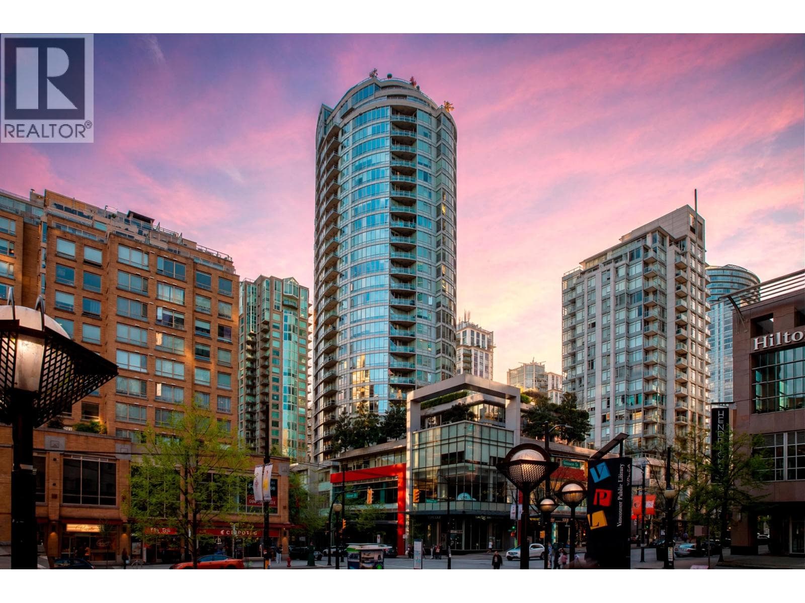 2305 833 Homer Street, Vancouver: photo 1 of 26