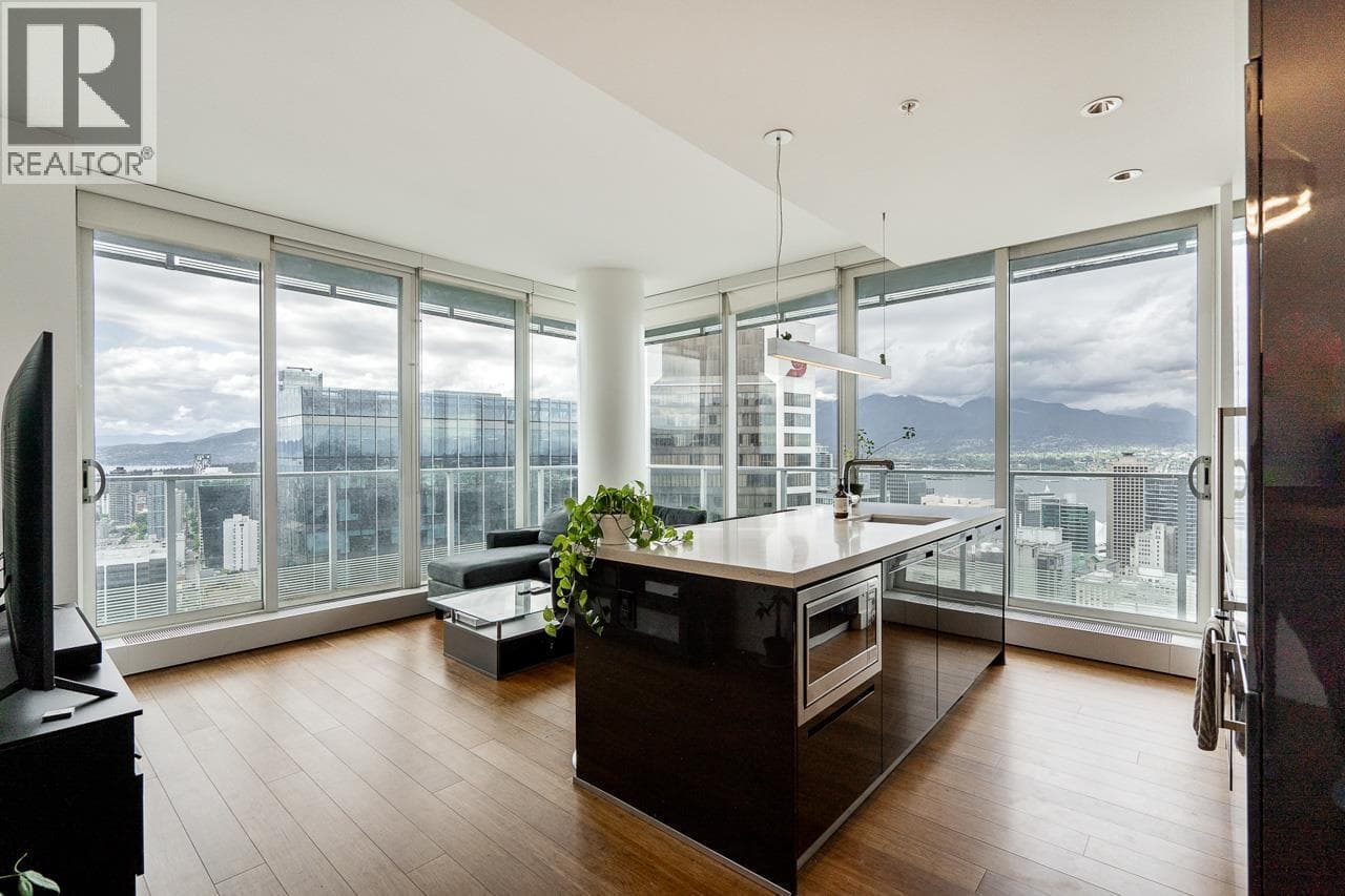 4805 777 Richards Street, Vancouver: photo 1 of 40