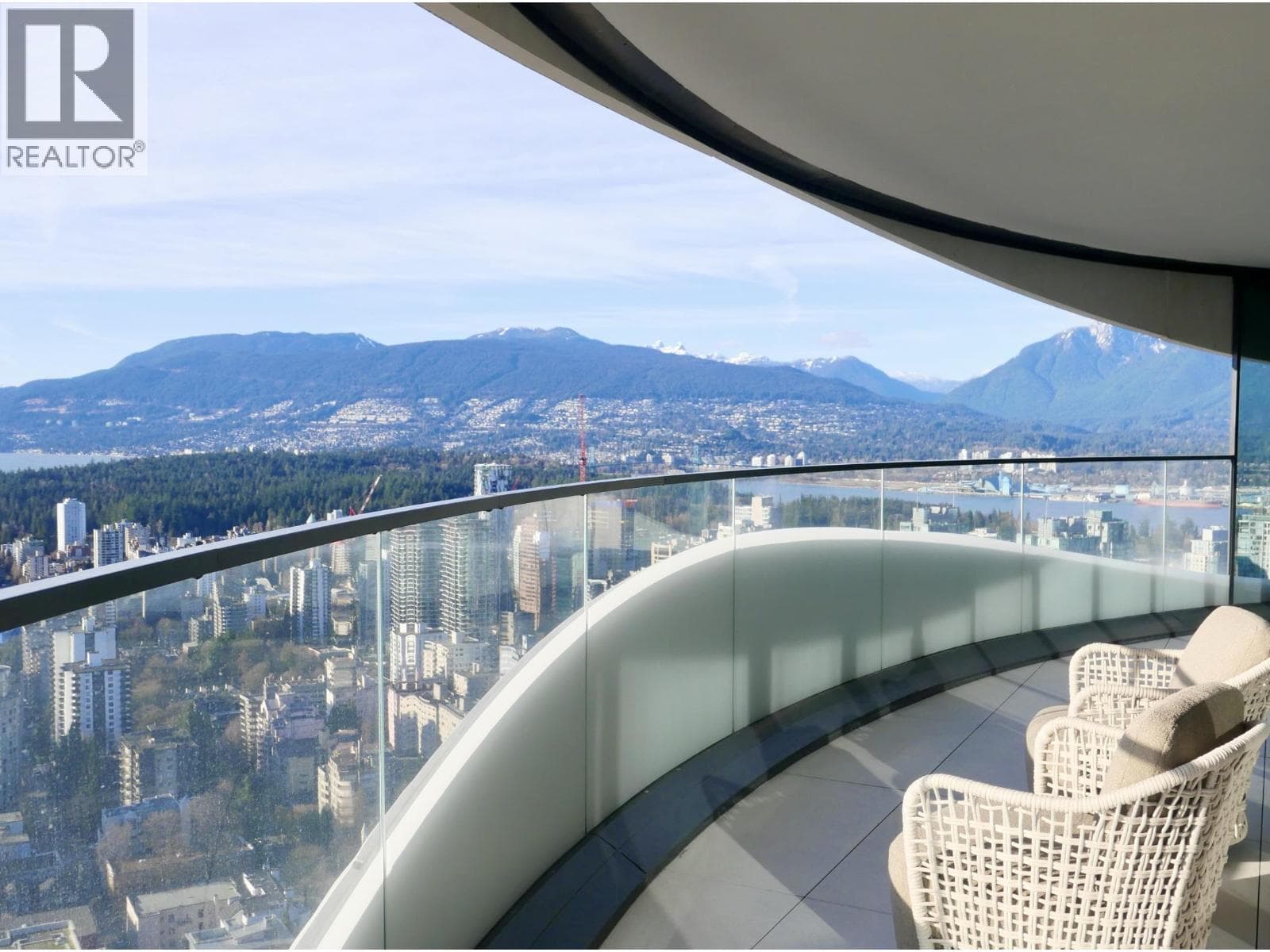 4002 1033 Nelson Street, Vancouver: photo 1 of 8