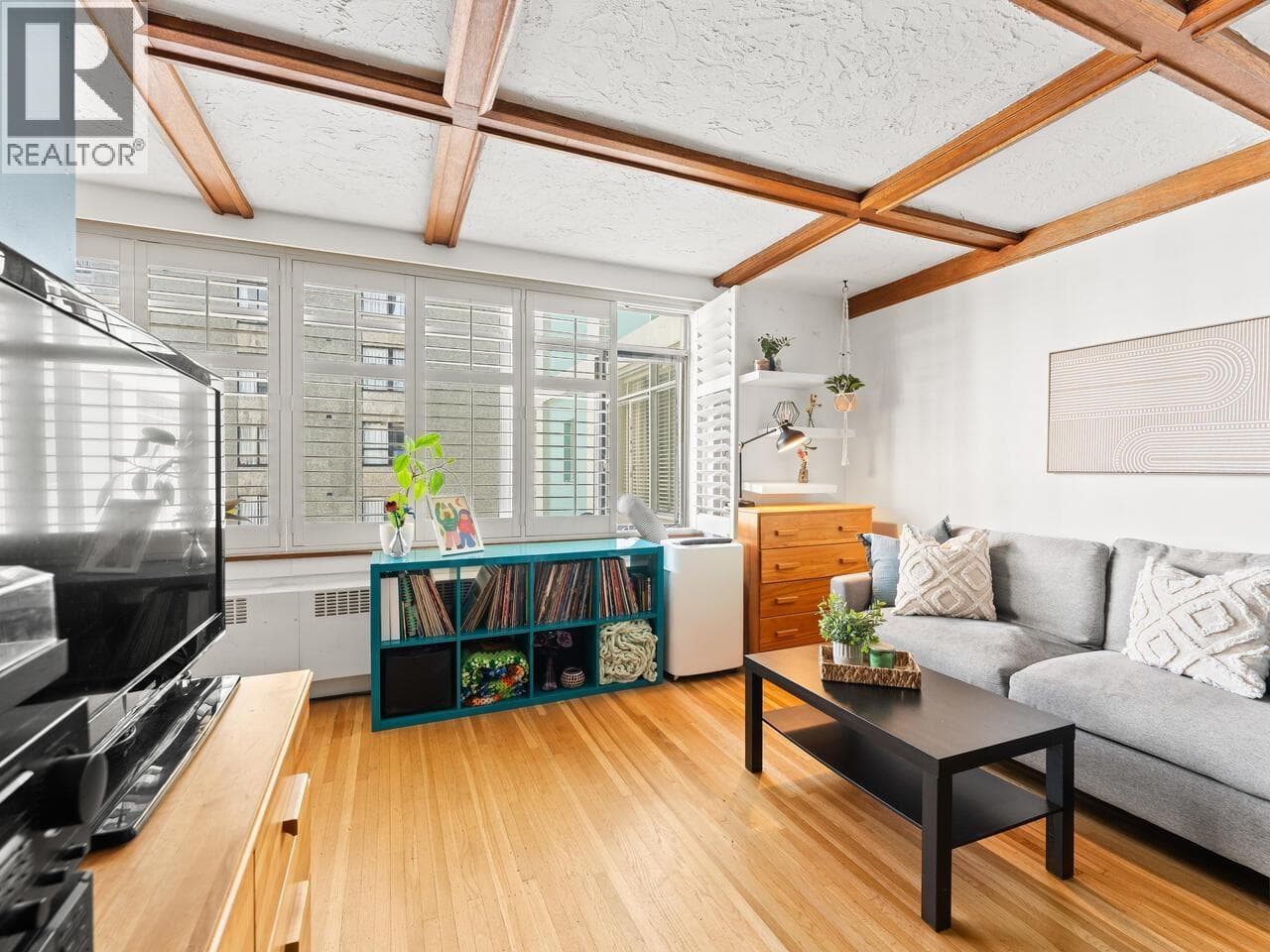 304 1975 Pendrell Street, Vancouver: photo 1 of 22