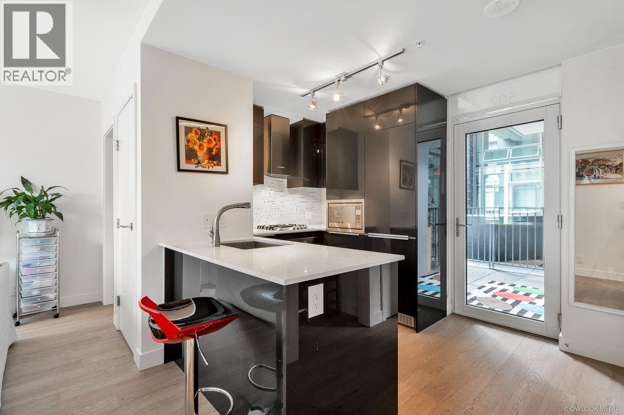 502 1283 Howe Street, Vancouver: photo 1 of 18