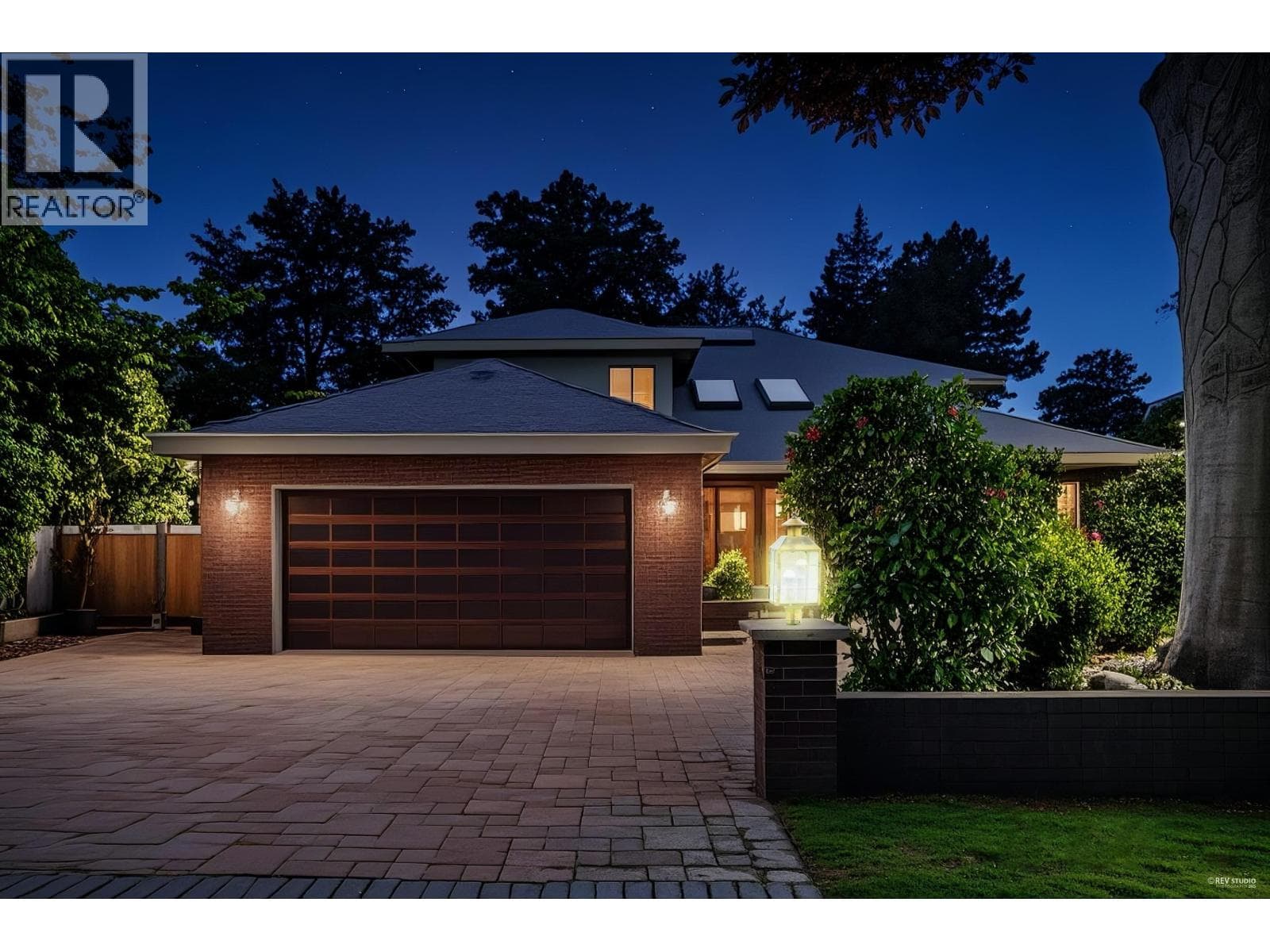 1338 W 54th Avenue, Vancouver: photo 1 of 30