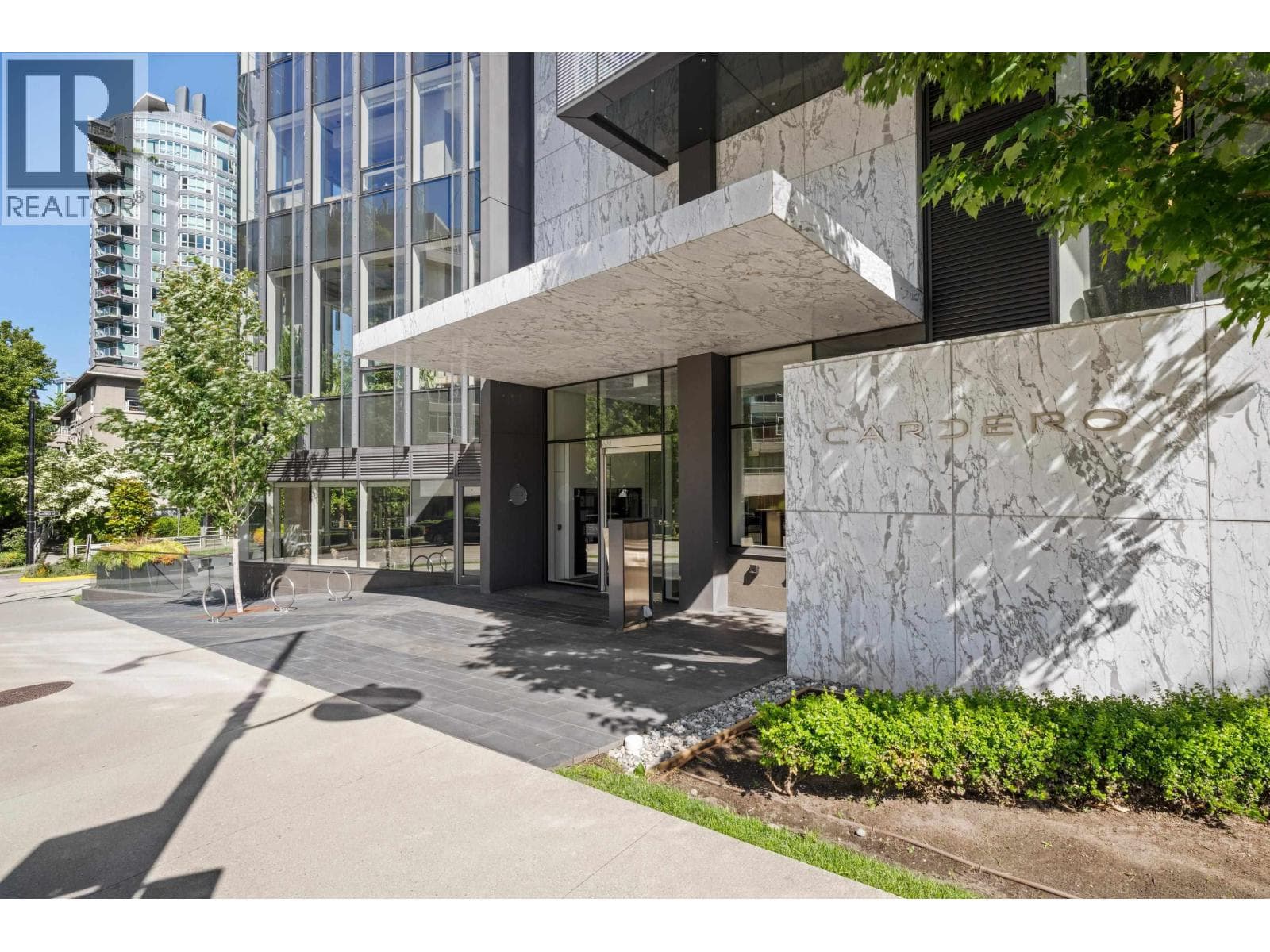 2303 620 Cardero Street, Vancouver: photo 1 of 33