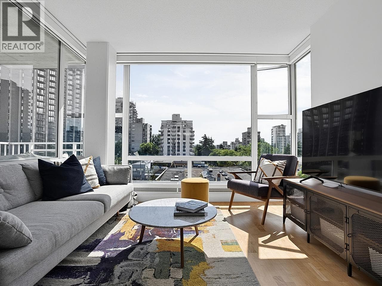 501 1150 Bute Street, Vancouver: photo 1 of 20