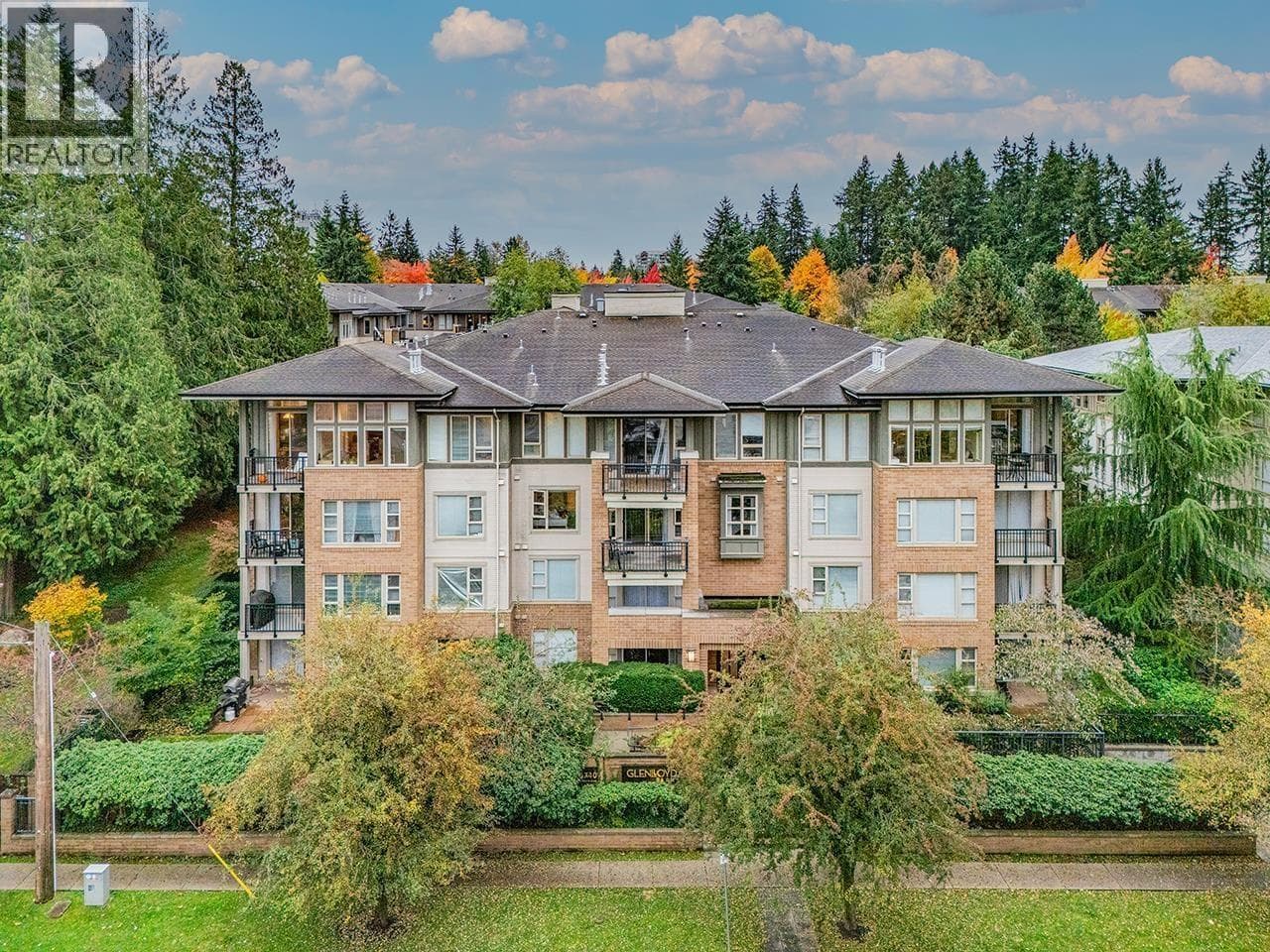 212 5740 Toronto Road, Vancouver: photo 1 of 33
