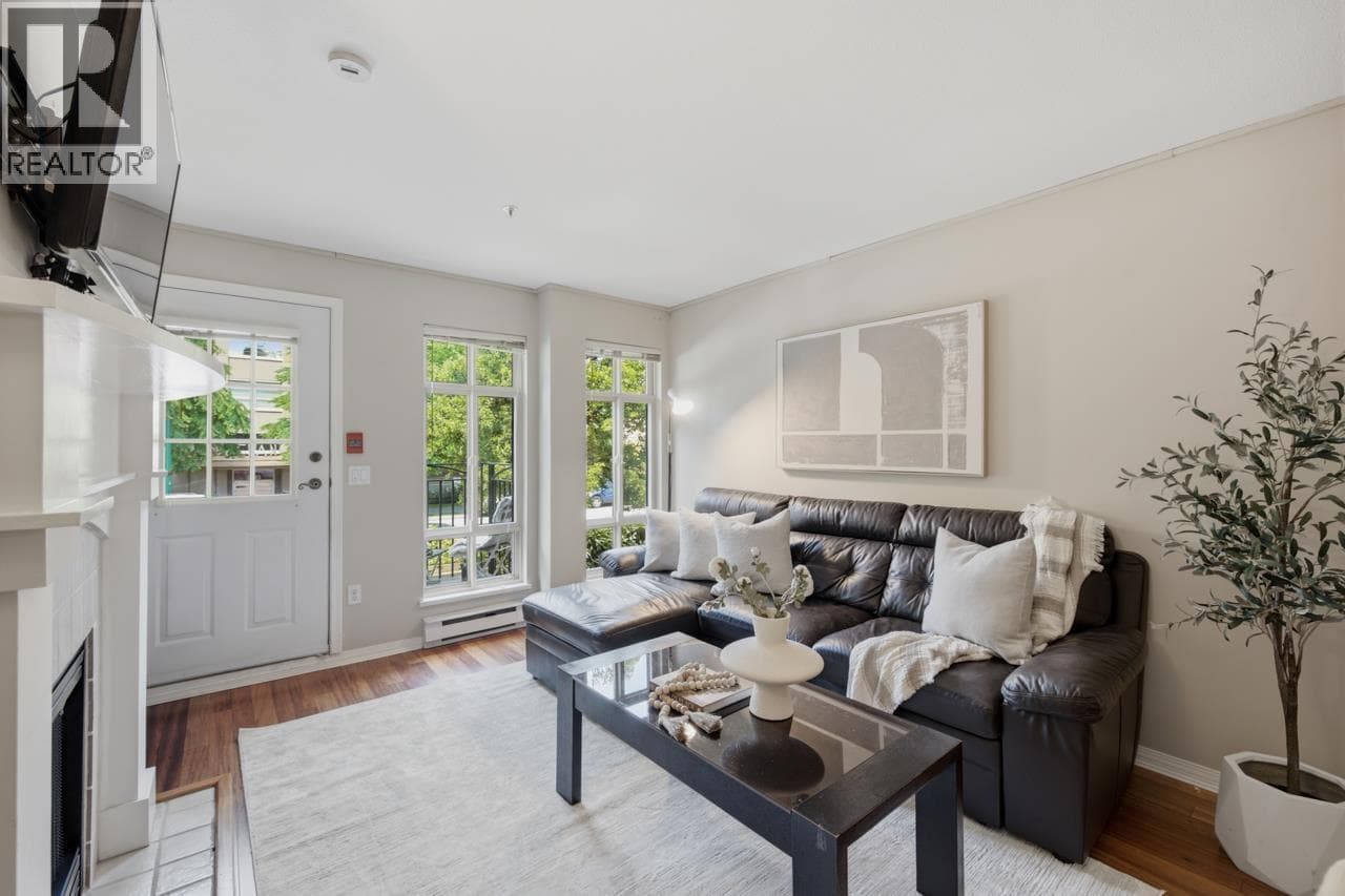3018 W 4th Avenue, Vancouver: photo 1 of 29
