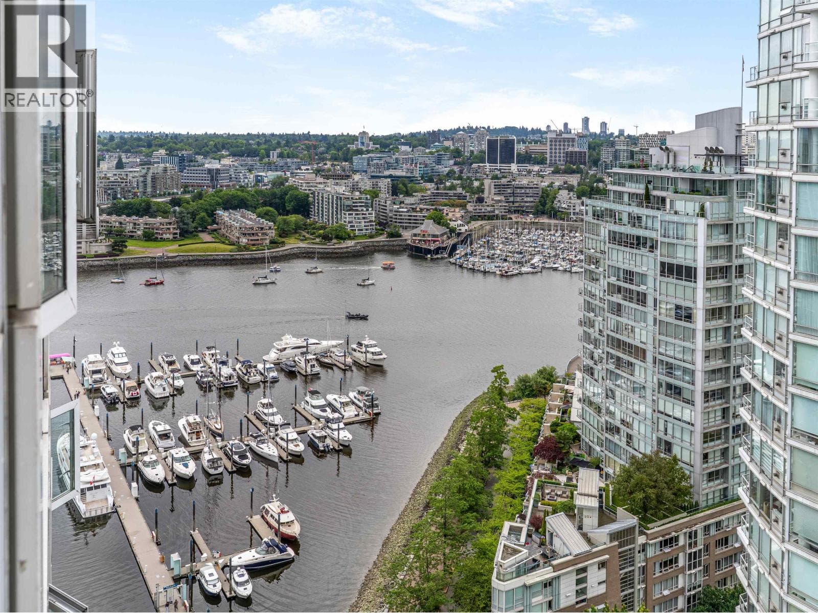 2807 1199 Marinaside Crescent, Vancouver: photo 1 of 26