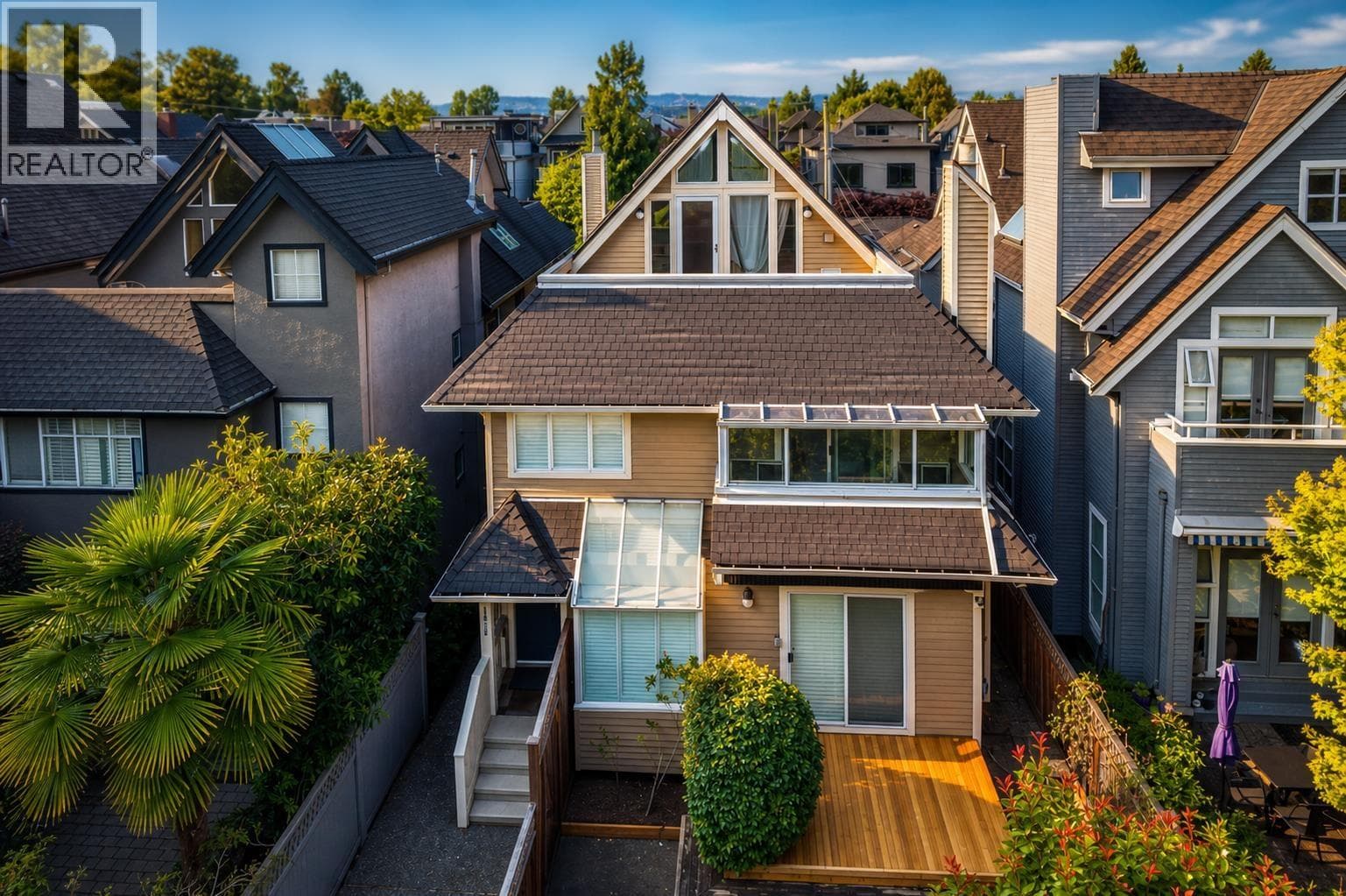 1921 Creelman Avenue, Vancouver: photo 1 of 28