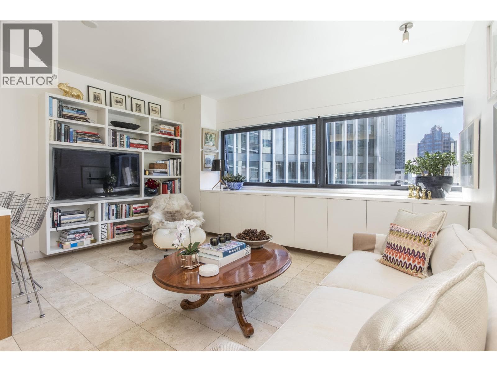 1906 838 W Hastings Street, Vancouver: photo 1 of 30