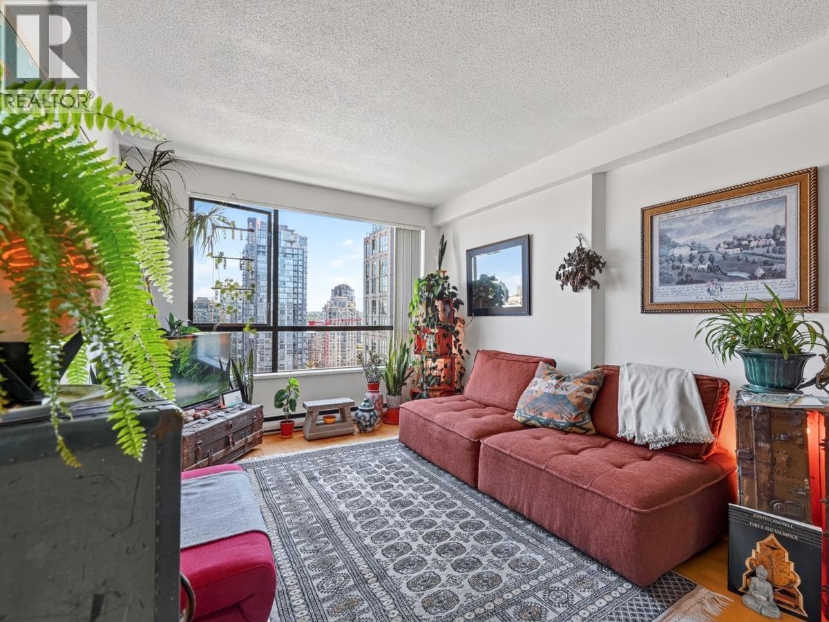 2004 1189 Howe Street, Vancouver: photo 1 of 27