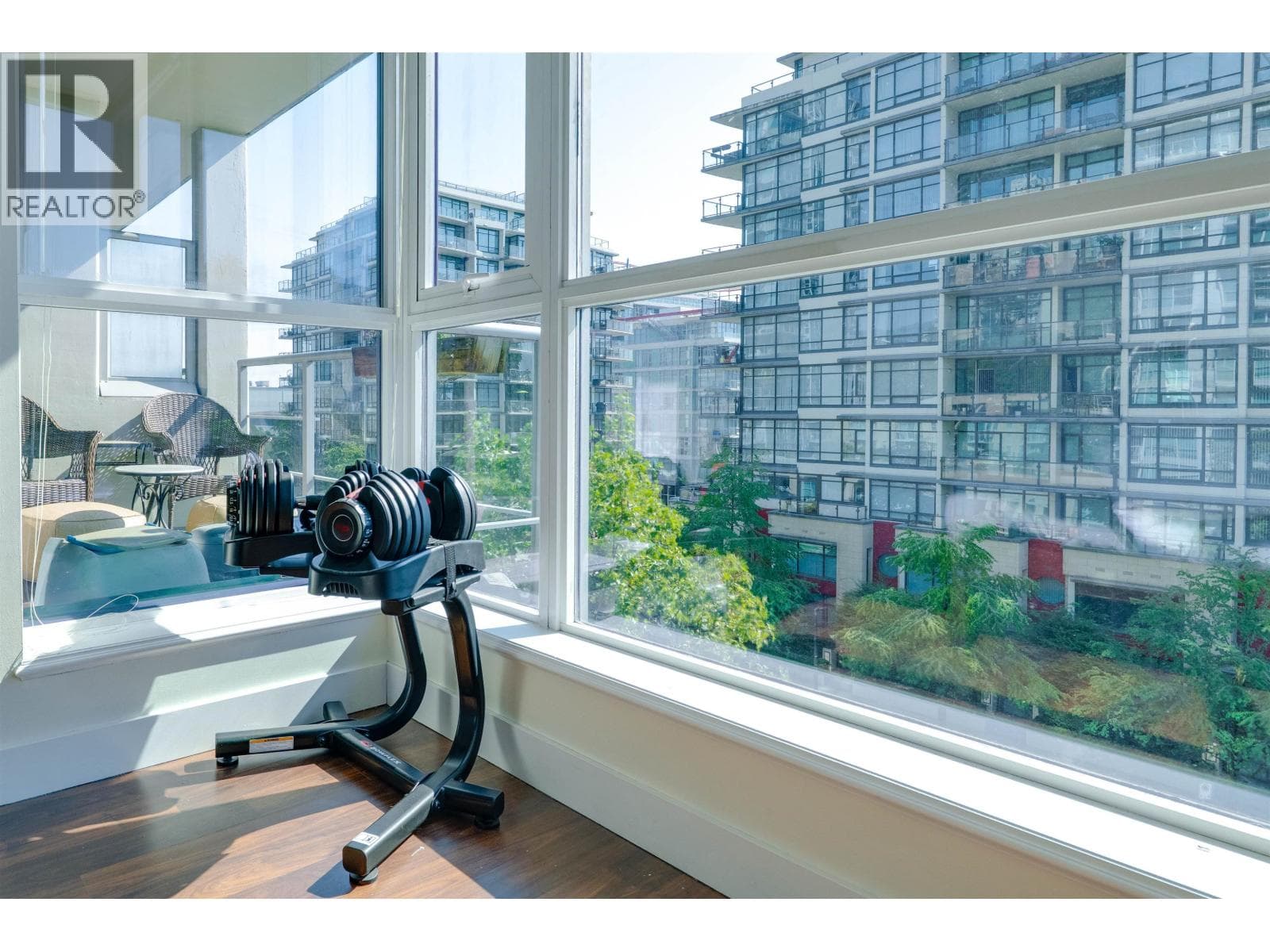 508 168 East Esplanade, North Vancouver: photo 1 of 28