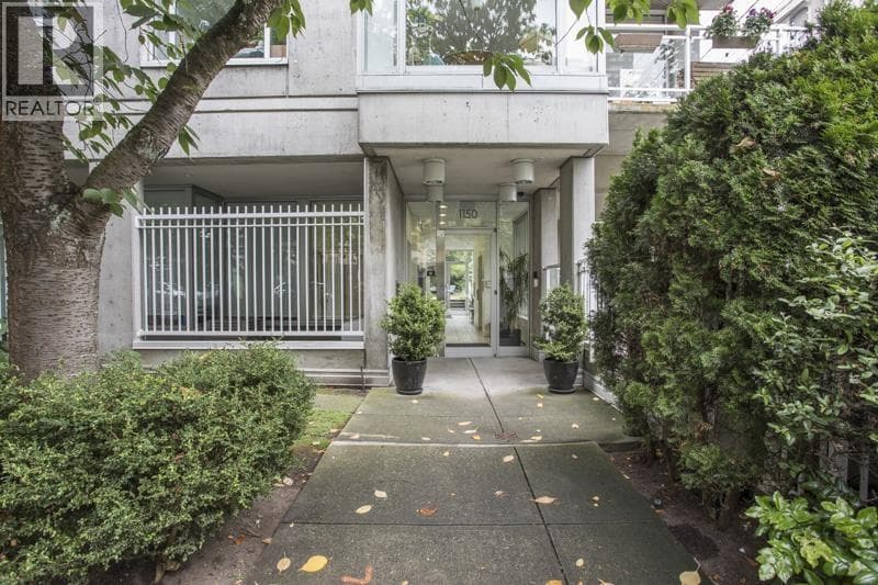 201 1150 Bute Street, Vancouver: photo 1 of 26