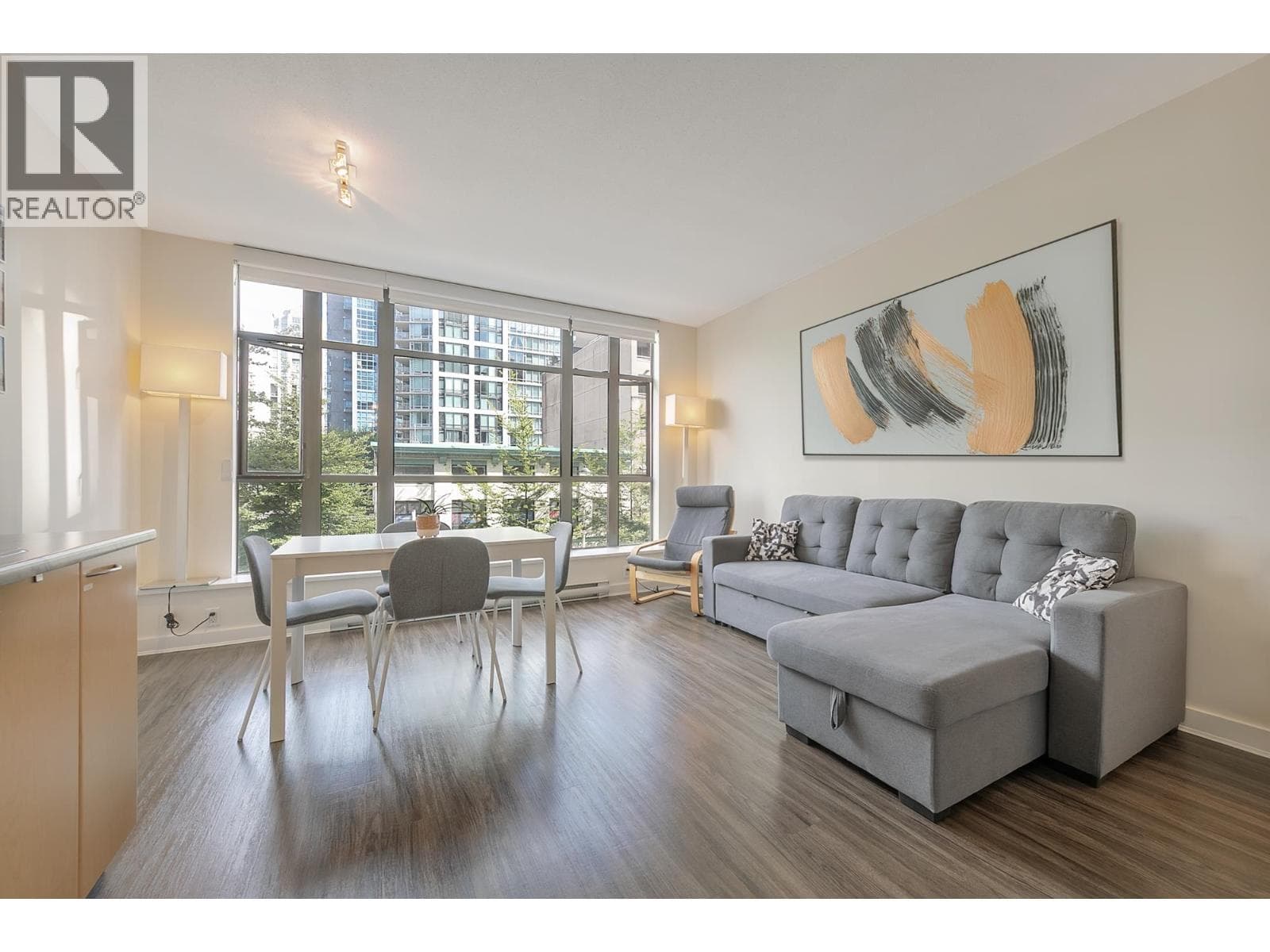 307 1249 Granville Street, Vancouver: photo 1 of 25