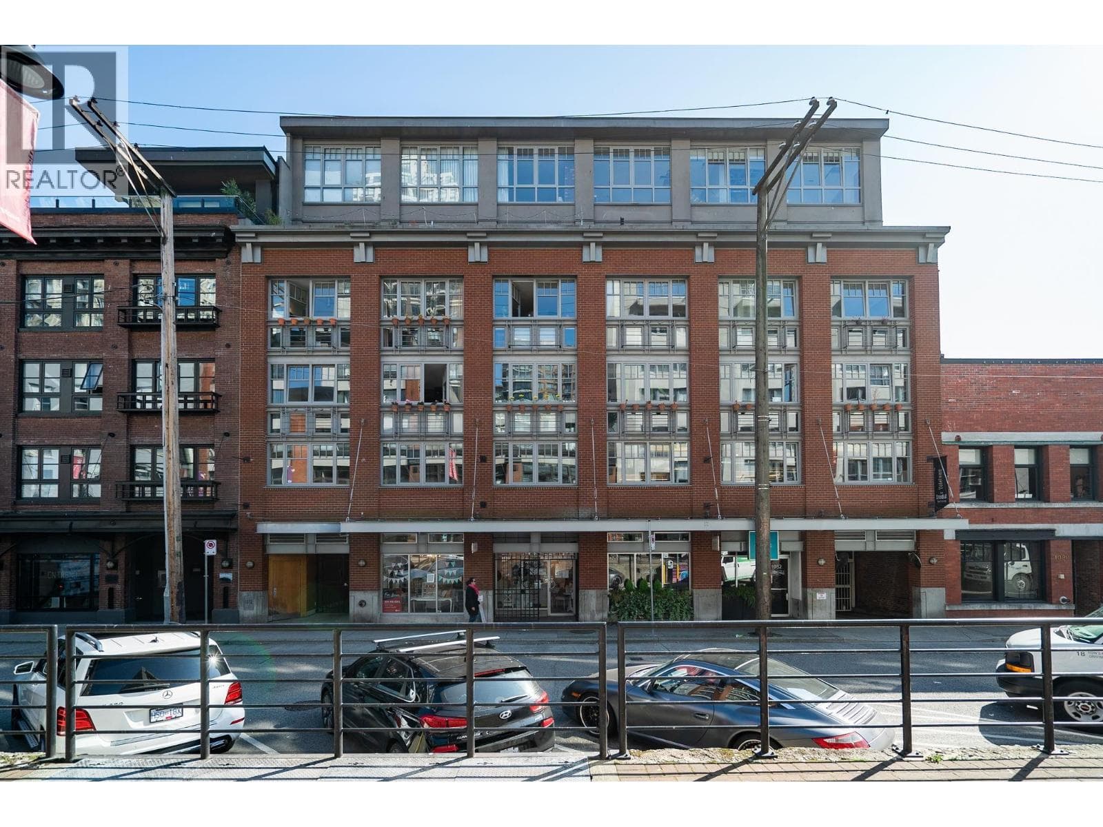 402 1072 Hamilton Street, Vancouver: photo 1 of 20