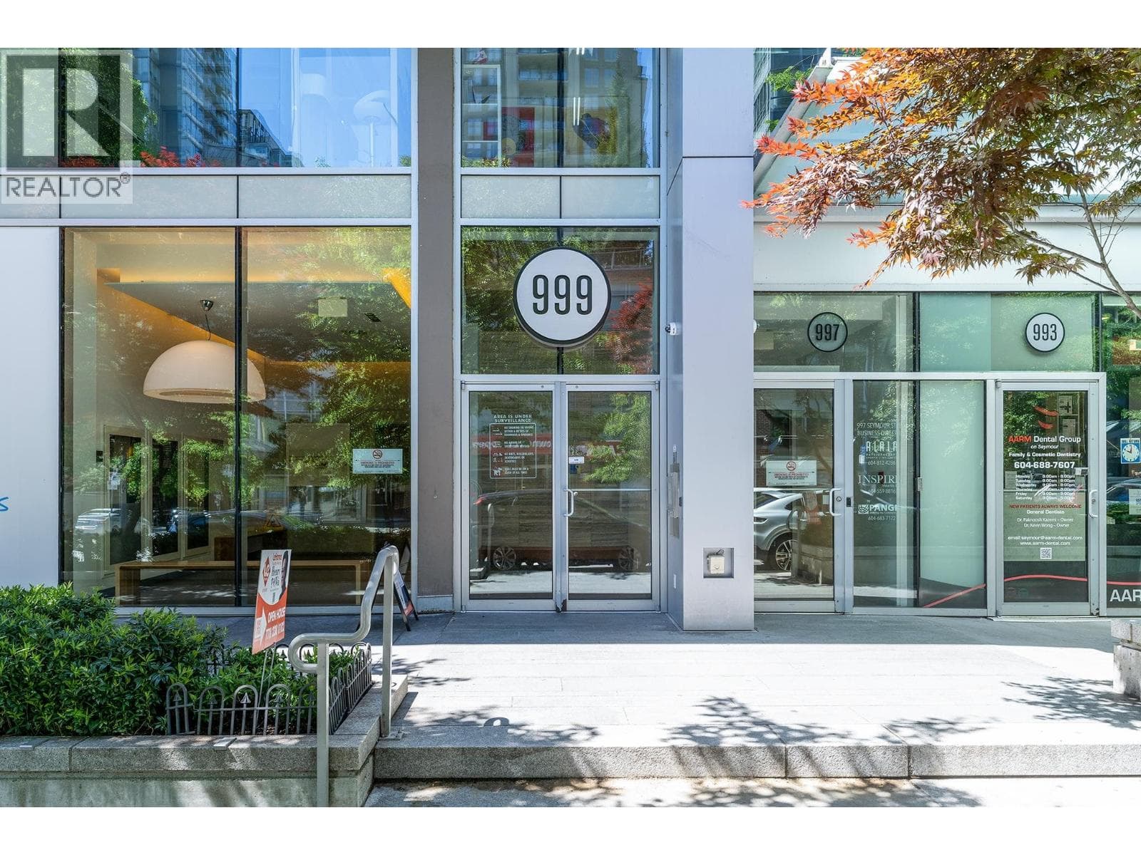 908 999 Seymour Street, Vancouver: photo 1 of 16