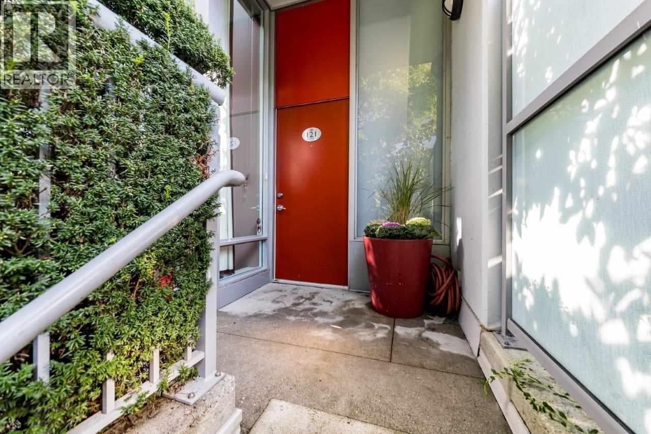 121 W Georgia Street, Vancouver: photo 1 of 37