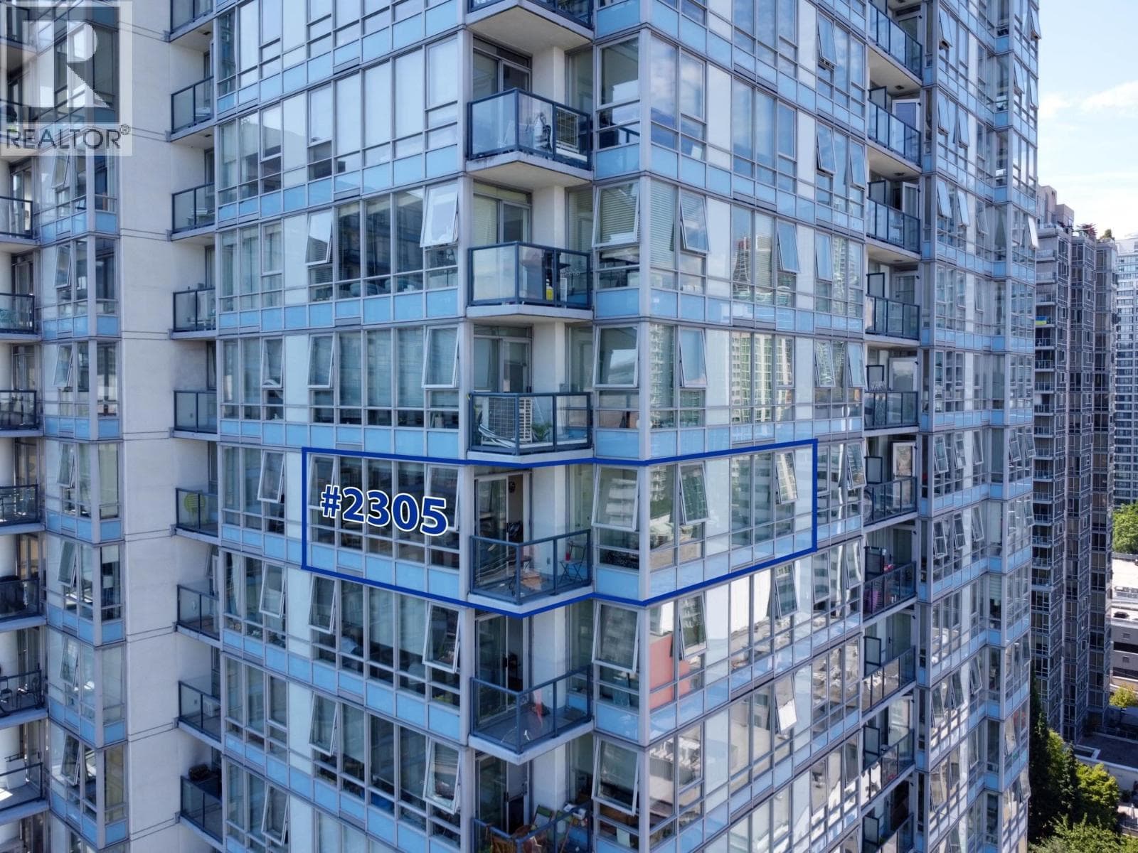 2305 928 Beatty Street, Vancouver: photo 1 of 36