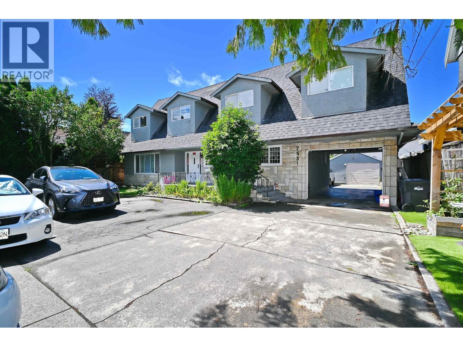 7531 Gilbert Road, Richmond: photo 1 of 26