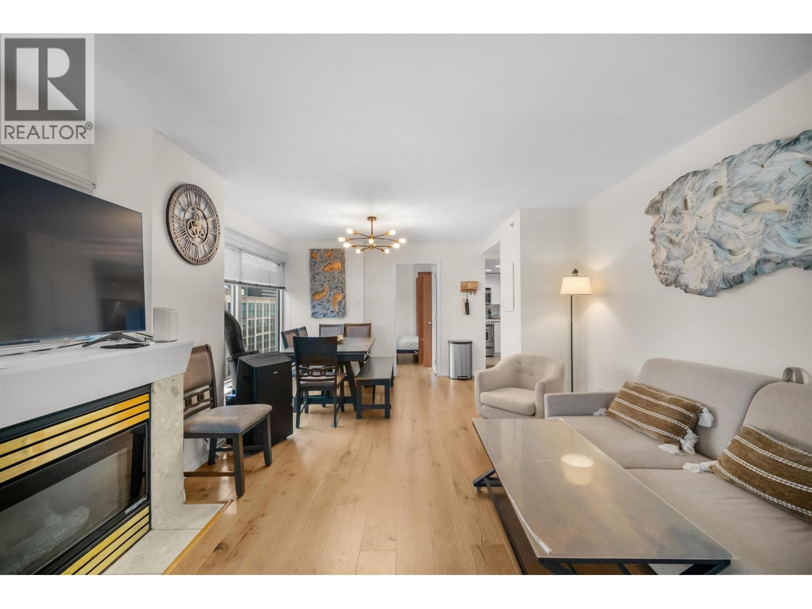 2204 183 Keefer Place, Vancouver: photo 1 of 29