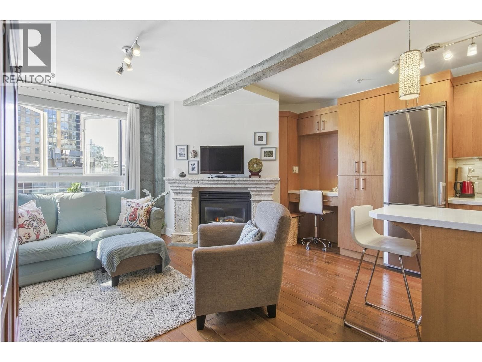 512 1216 Homer Street, Vancouver: photo 1 of 32