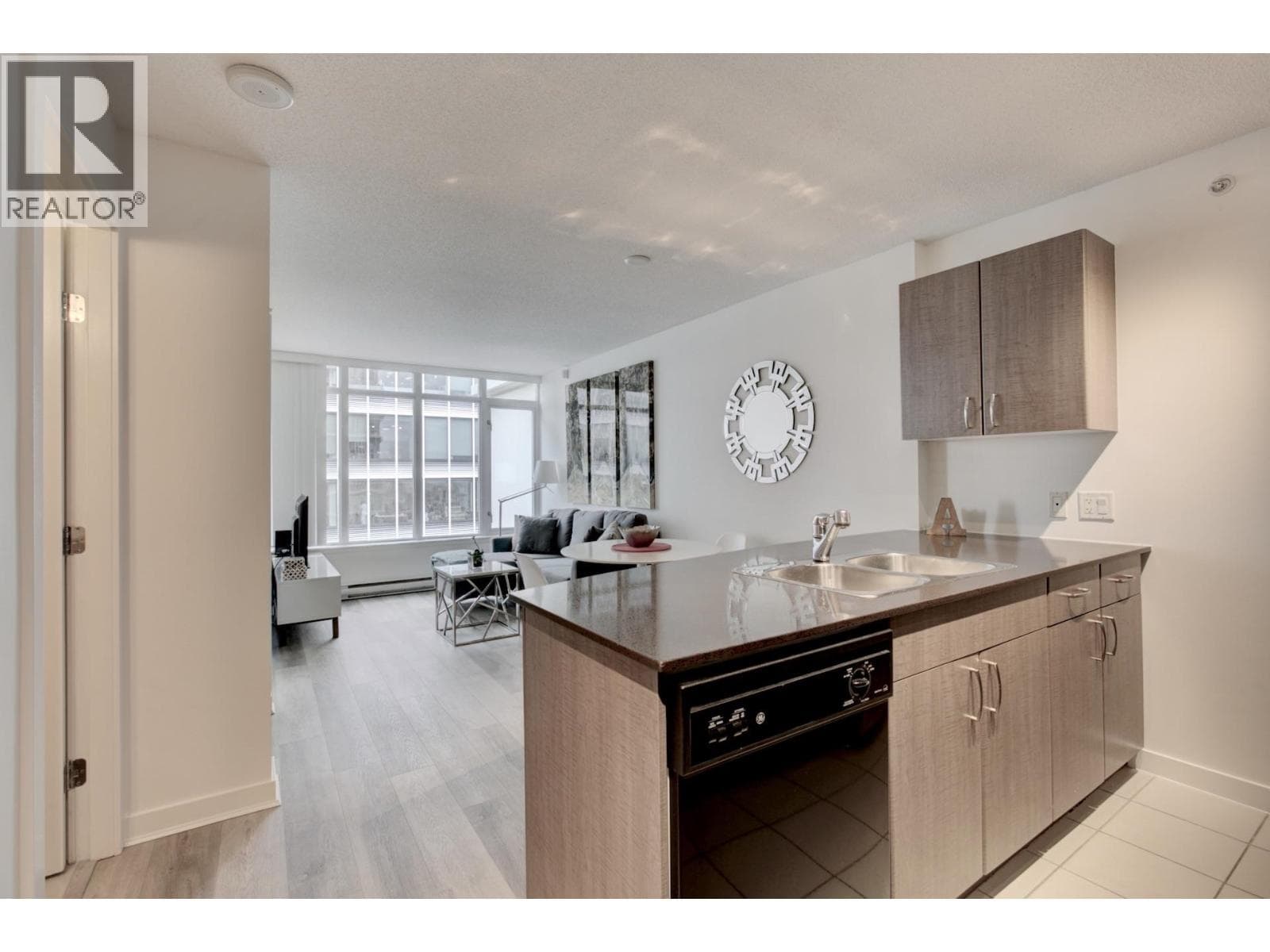 2906 610 Granville Street, Vancouver: photo 1 of 23