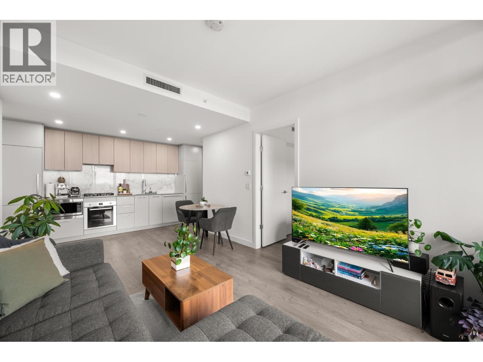 1905 6468 Willingdon Avenue, Burnaby: photo 1 of 30