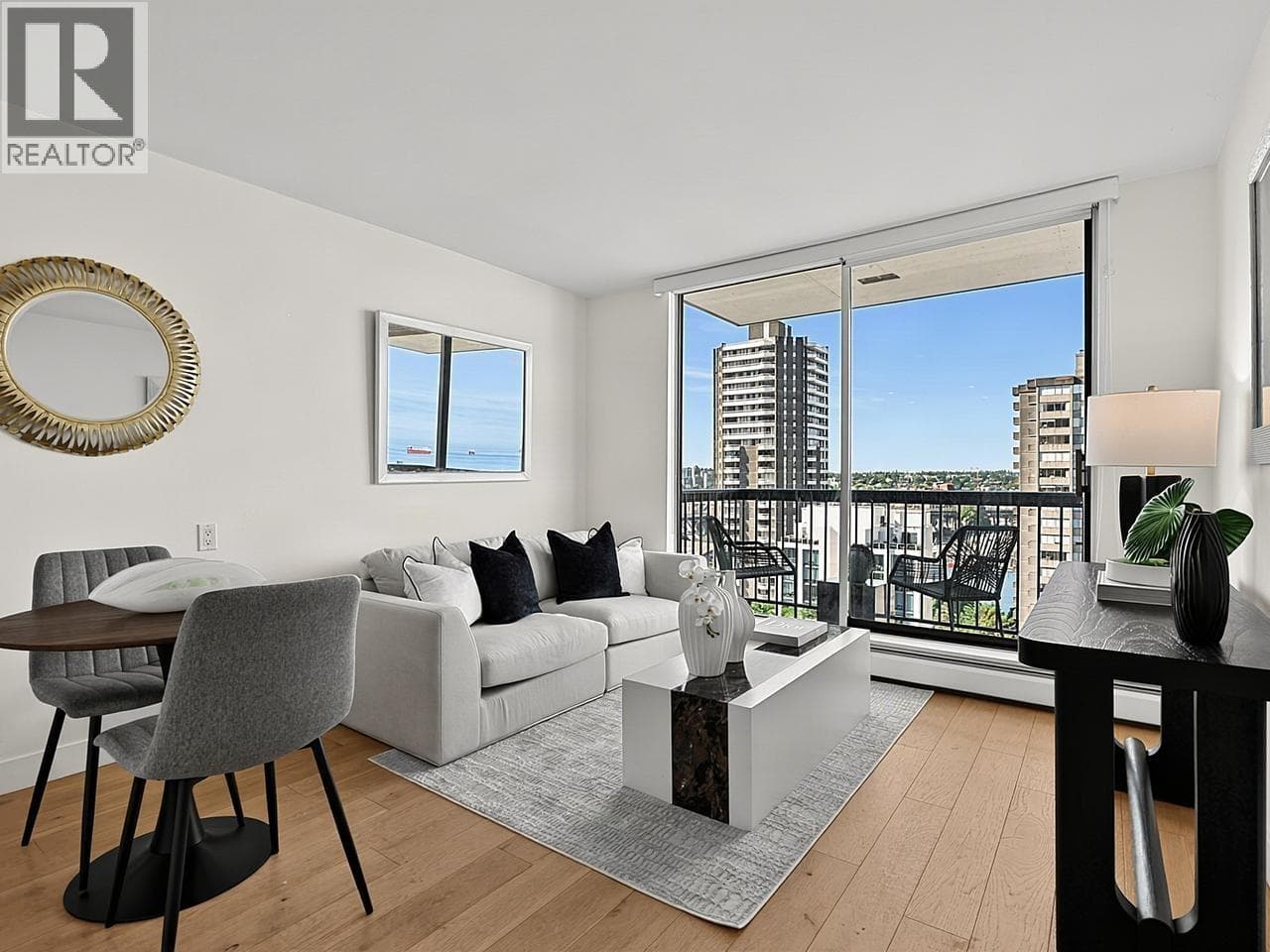 1008 1146 Harwood Street, Vancouver: photo 1 of 19