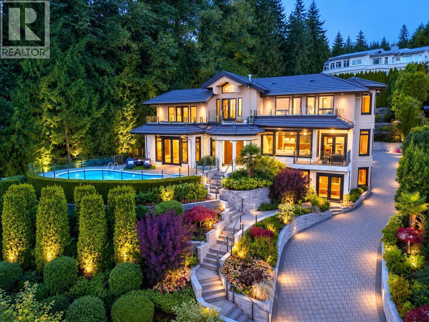 2673 Finch Hill, West Vancouver: photo 1 of 40