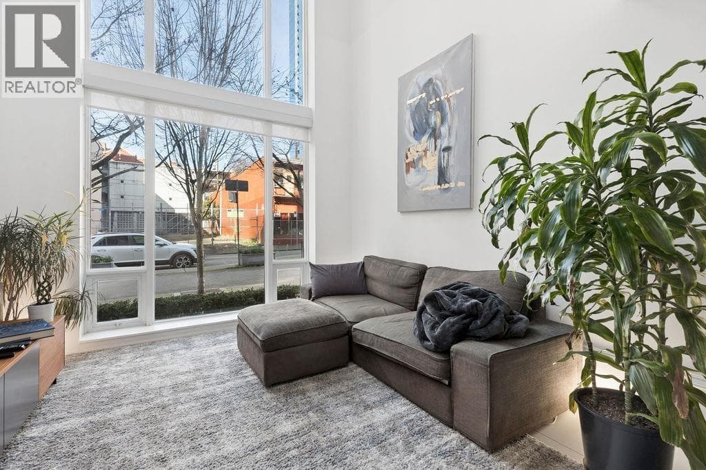 1106 Hornby Street, Vancouver: photo 1 of 21