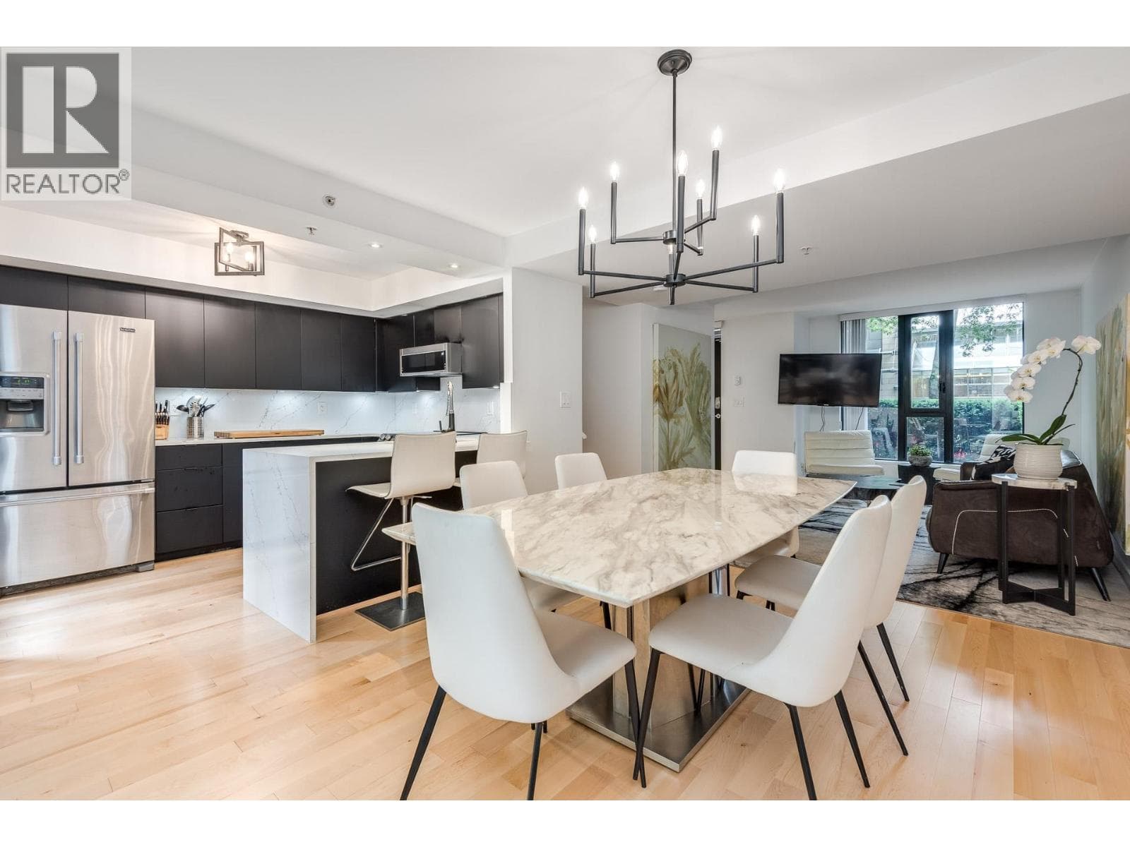 973 Mainland Street, Vancouver: photo 1 of 31