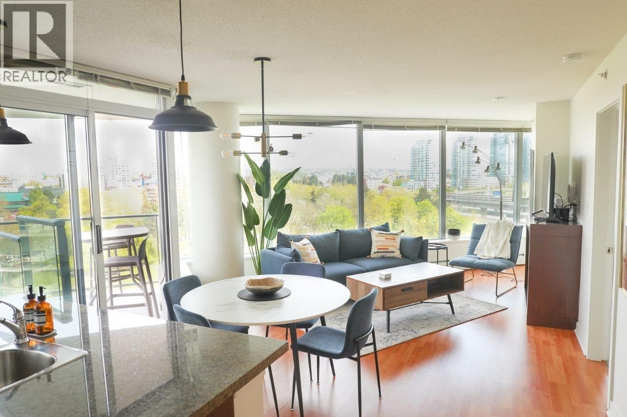 1009 688 Abbott Street, Vancouver: photo 1 of 40