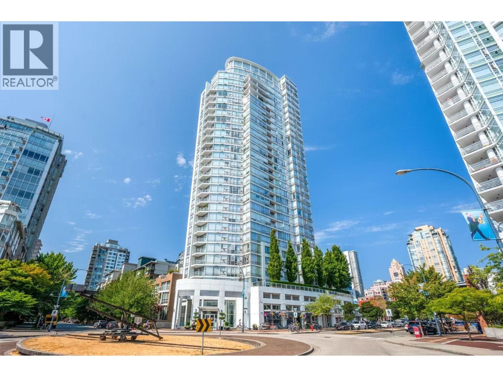 1901 1201 Marinaside Crescent, Vancouver: photo 1 of 24