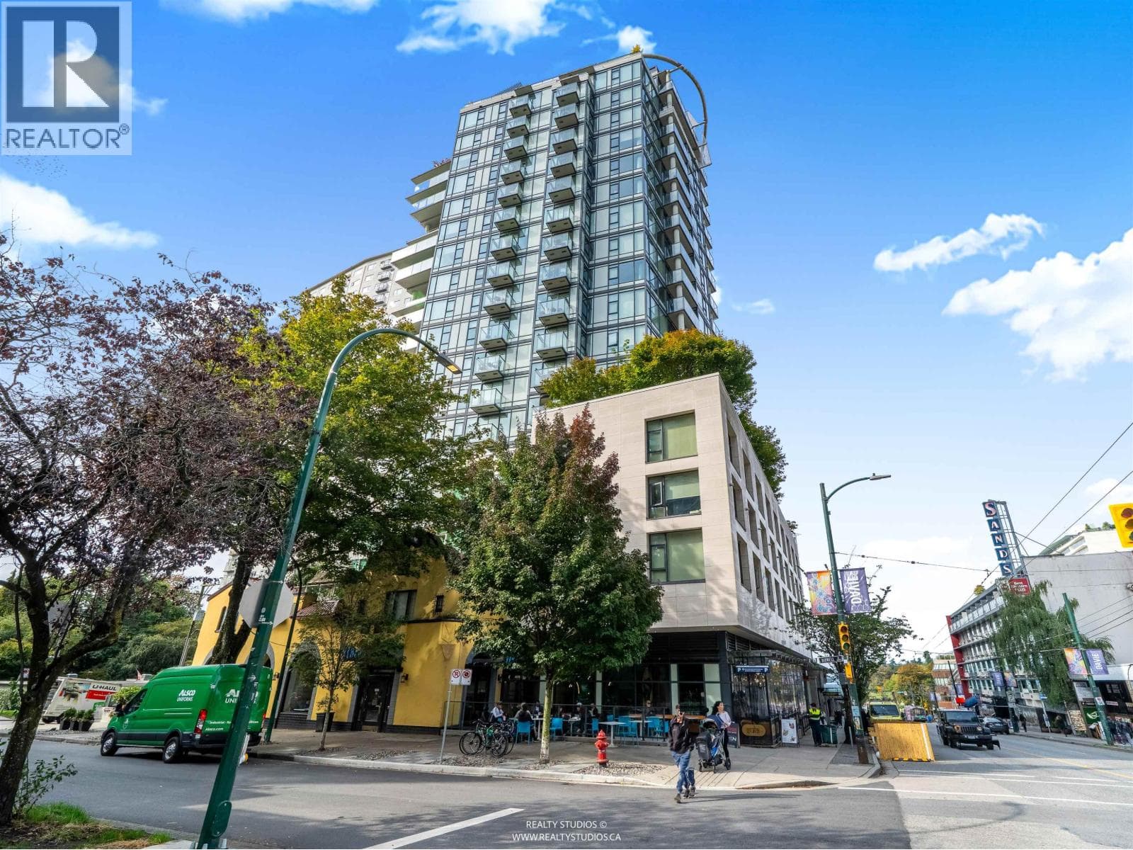 905 1221 Bidwell Street, Vancouver: photo 1 of 32
