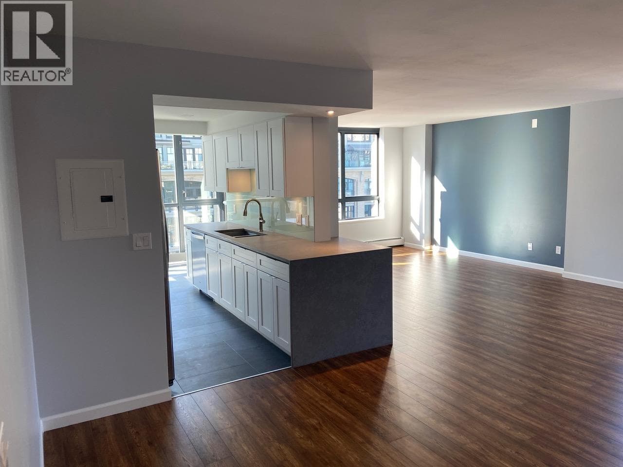 701 289 Drake Street, Vancouver: photo 1 of 26