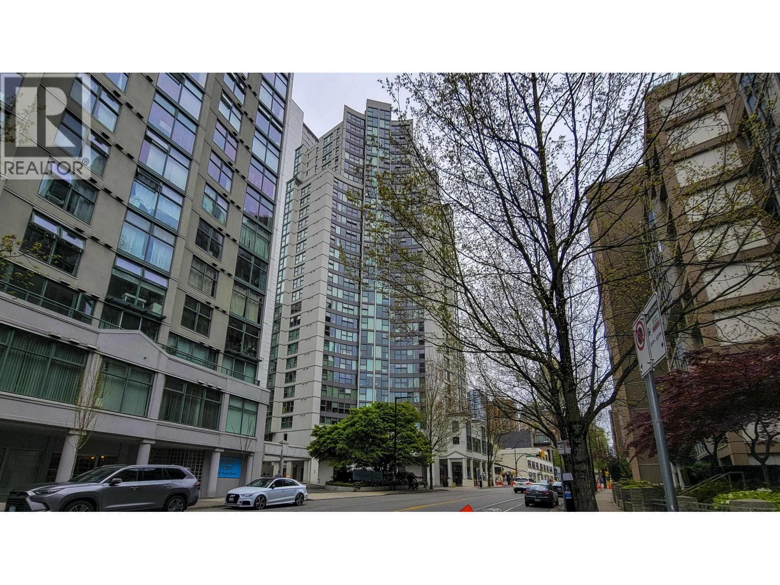 2706 1323 Homer Street, Vancouver: photo 1 of 15