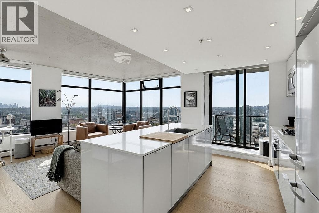 2804 108 W Cordova Street, Vancouver: photo 1 of 34