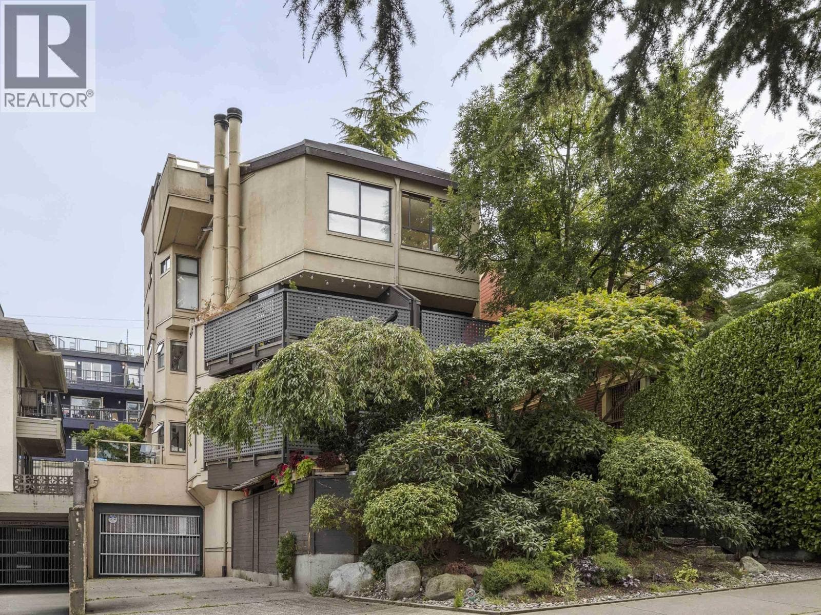 201 2028 W 3rd Avenue, Vancouver: photo 1 of 23
