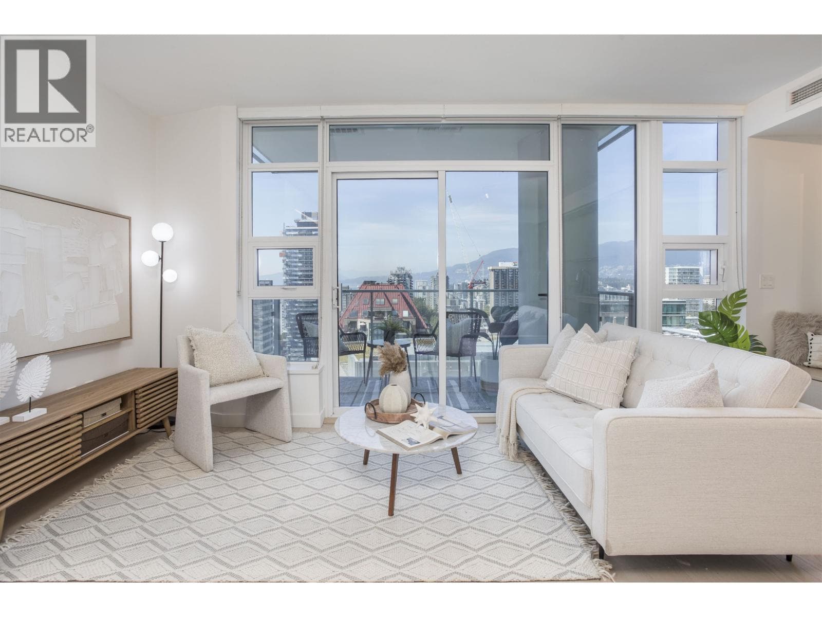2503 1289 Hornby Street, Vancouver: photo 1 of 25