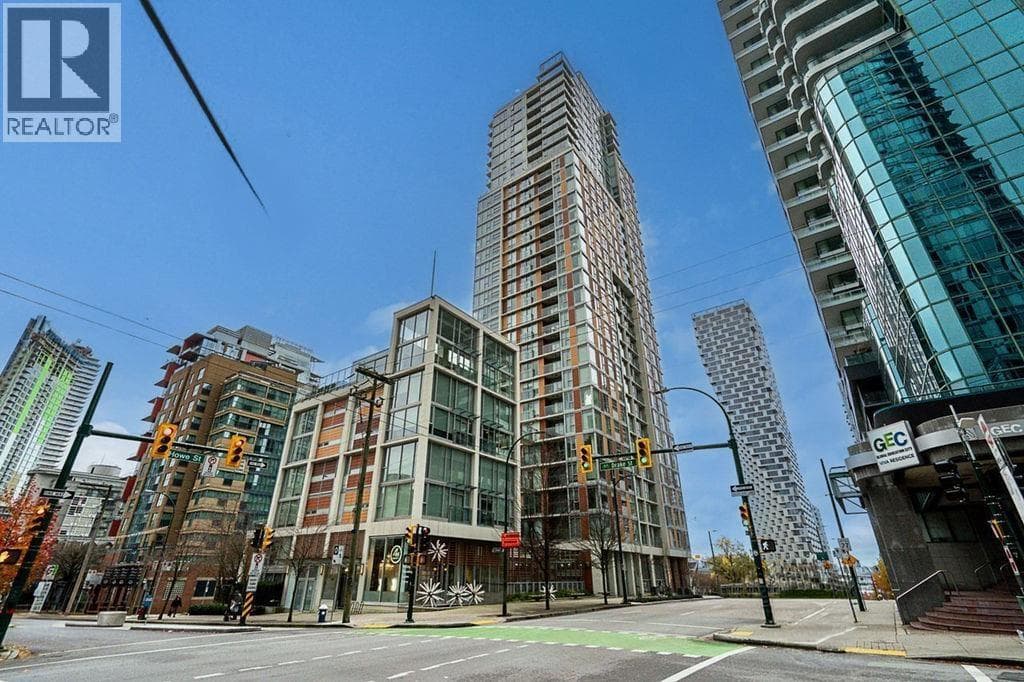 307 1351 Continental Street, Vancouver: photo 1 of 38
