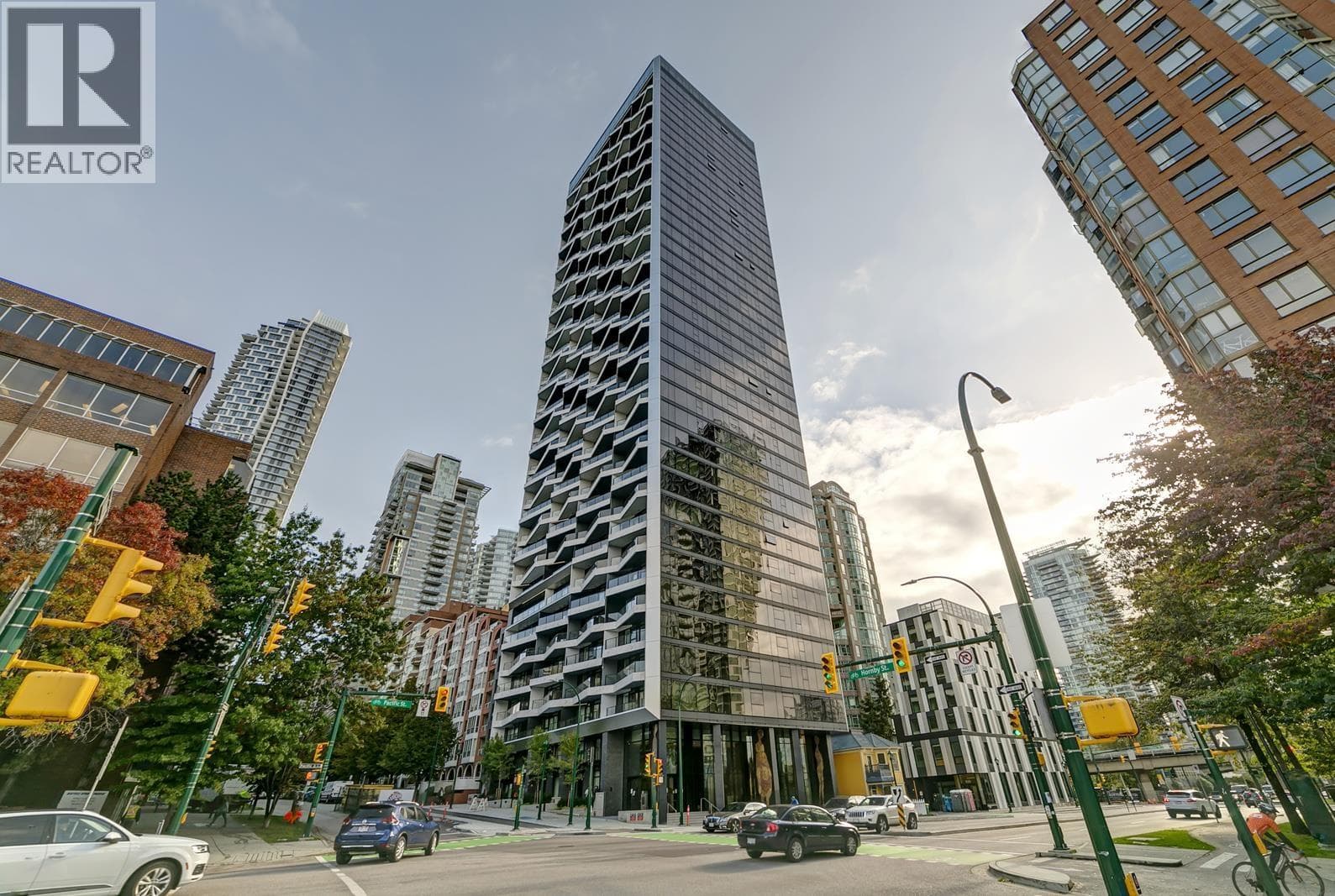 1202 889 Pacific Street, Vancouver: photo 1 of 26