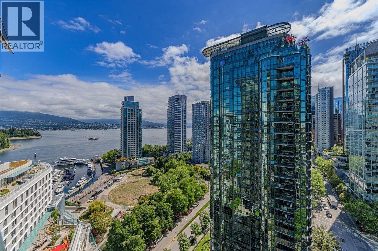 1806 588 Broughton Street, Vancouver: photo 1 of 34