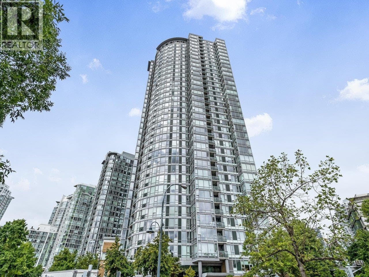 2105 1033 Marinaside Crescent, Vancouver: photo 1 of 31